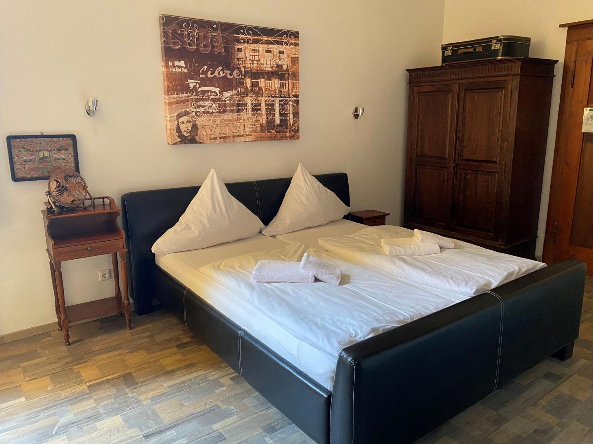 Avalon Bed & Breakfast Themen/- Nichtraucherhotel Hannover Exteriör bild