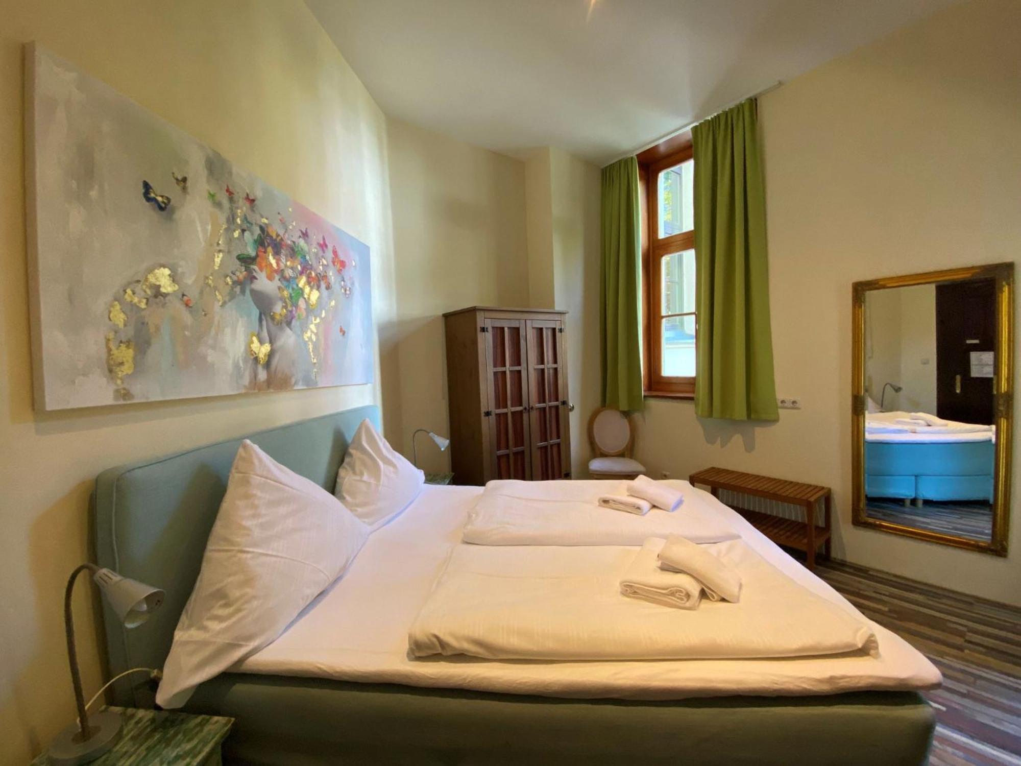 Avalon Bed & Breakfast Themen/- Nichtraucherhotel Hannover Exteriör bild